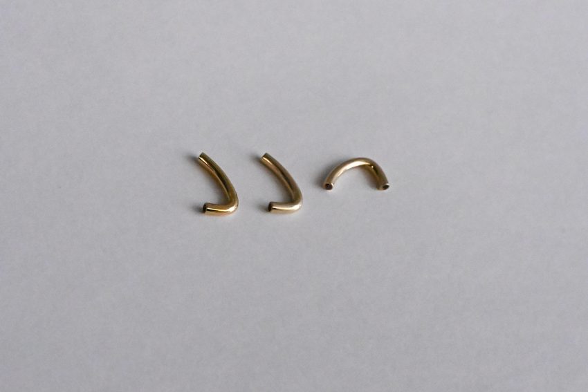 J カーブドバーベル