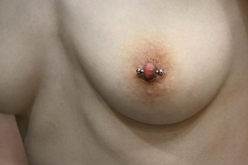 ニップルピアス