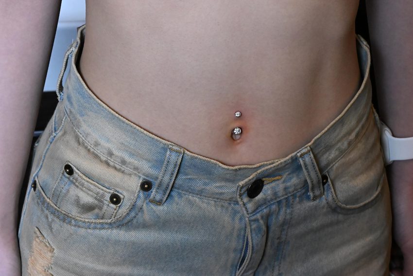 へそピアス